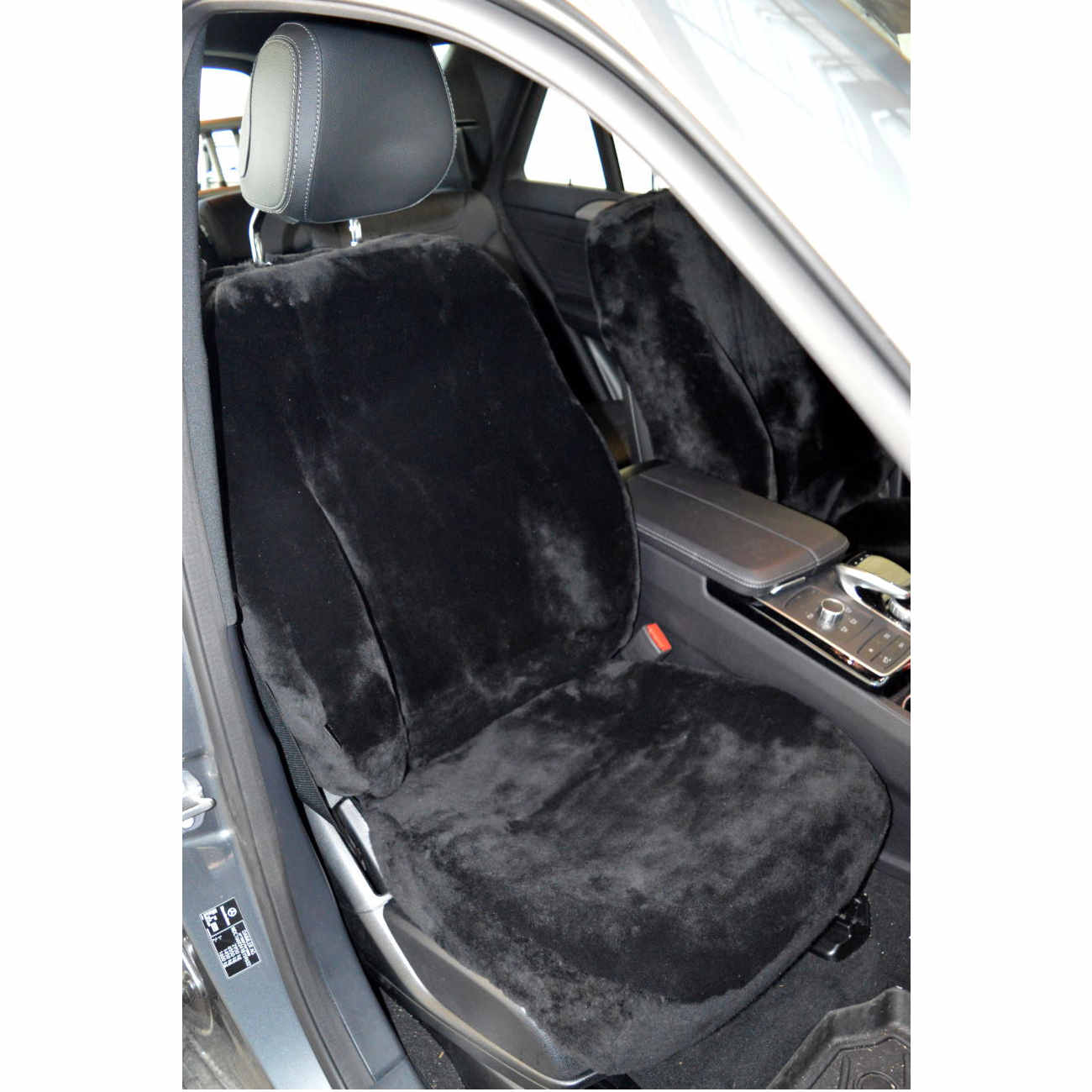 Maßgefertigter Autositzbezug aus Lammfell für Mercedes W166 GLE in Farbe Schwarz, Vorderansicht