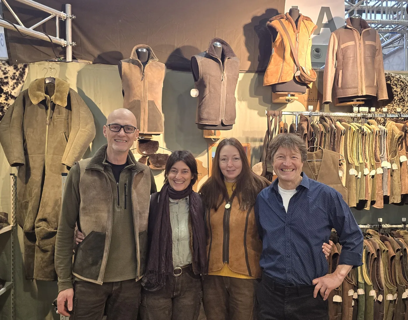 Das Messe-Team der Ledermanufaktur Dittrich am Messestand